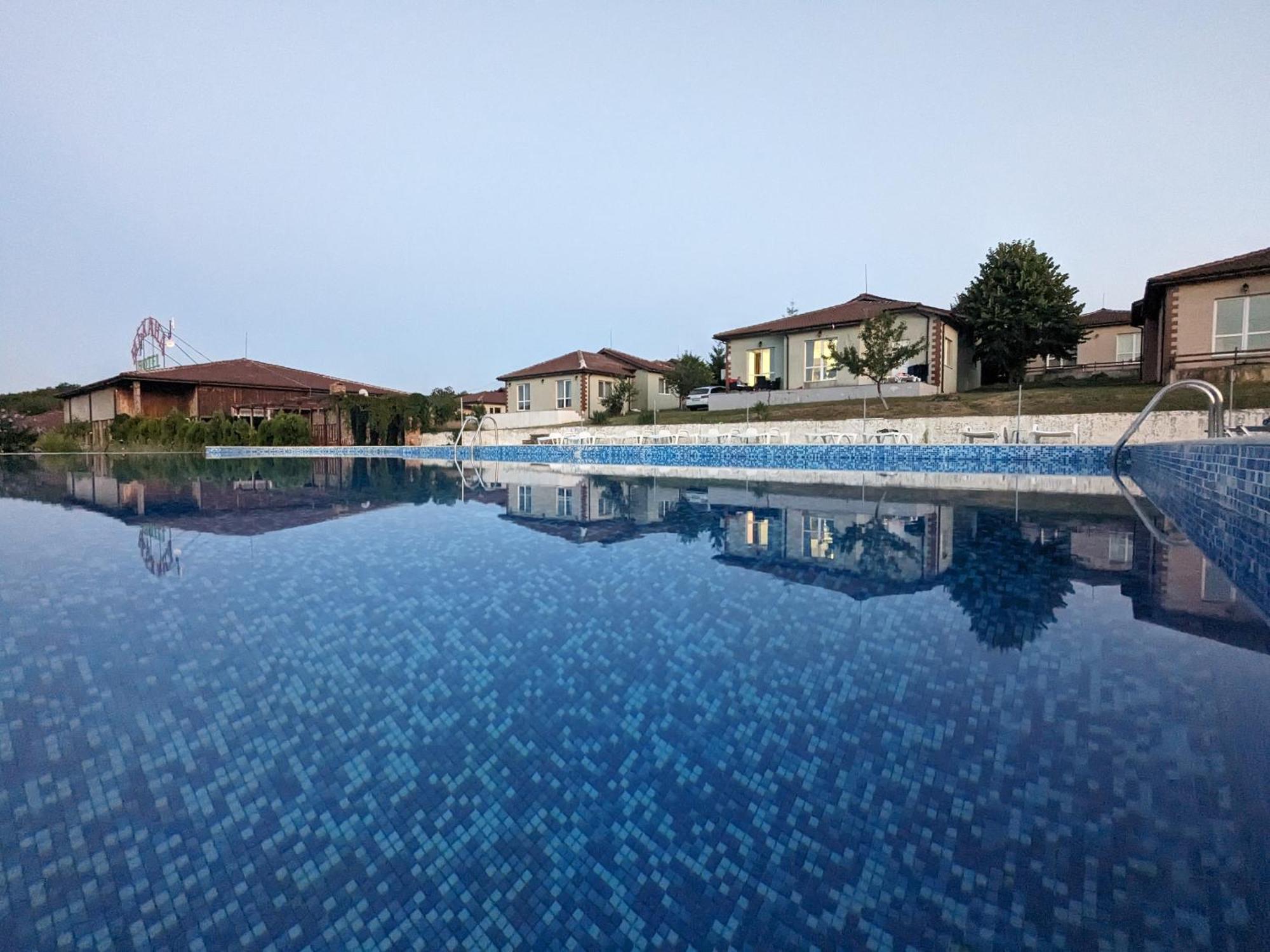 Villa Emine Banya  Bagian luar foto